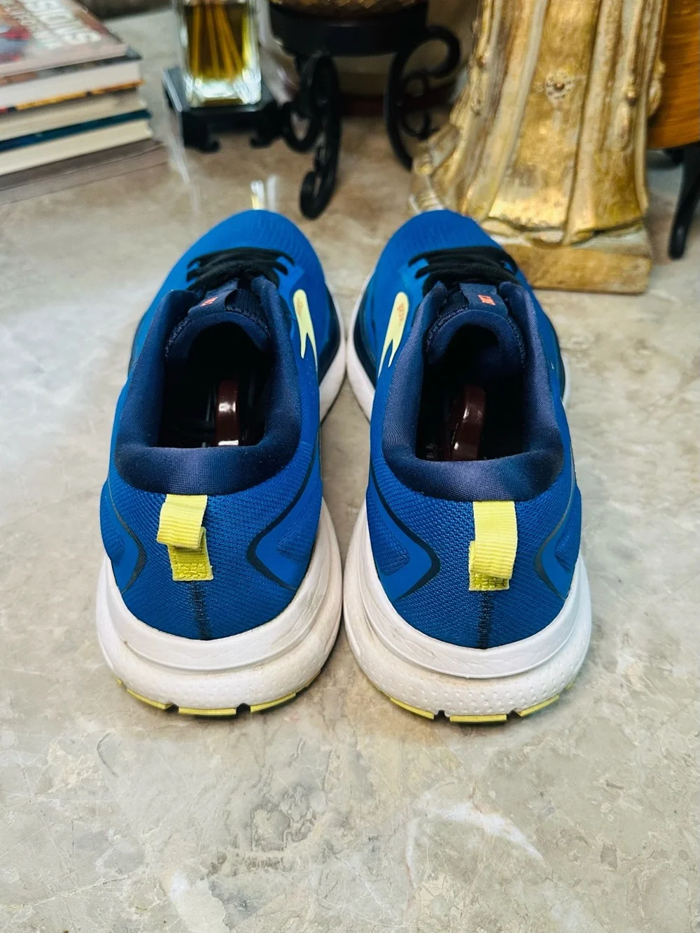 Brooks men trace