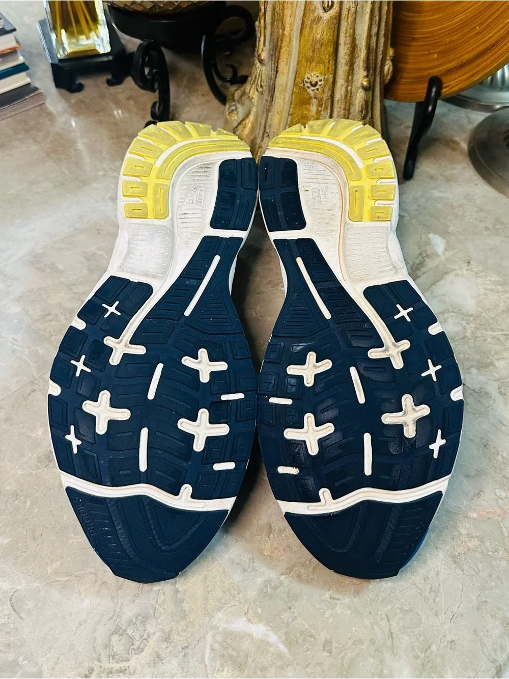 Brooks men trace