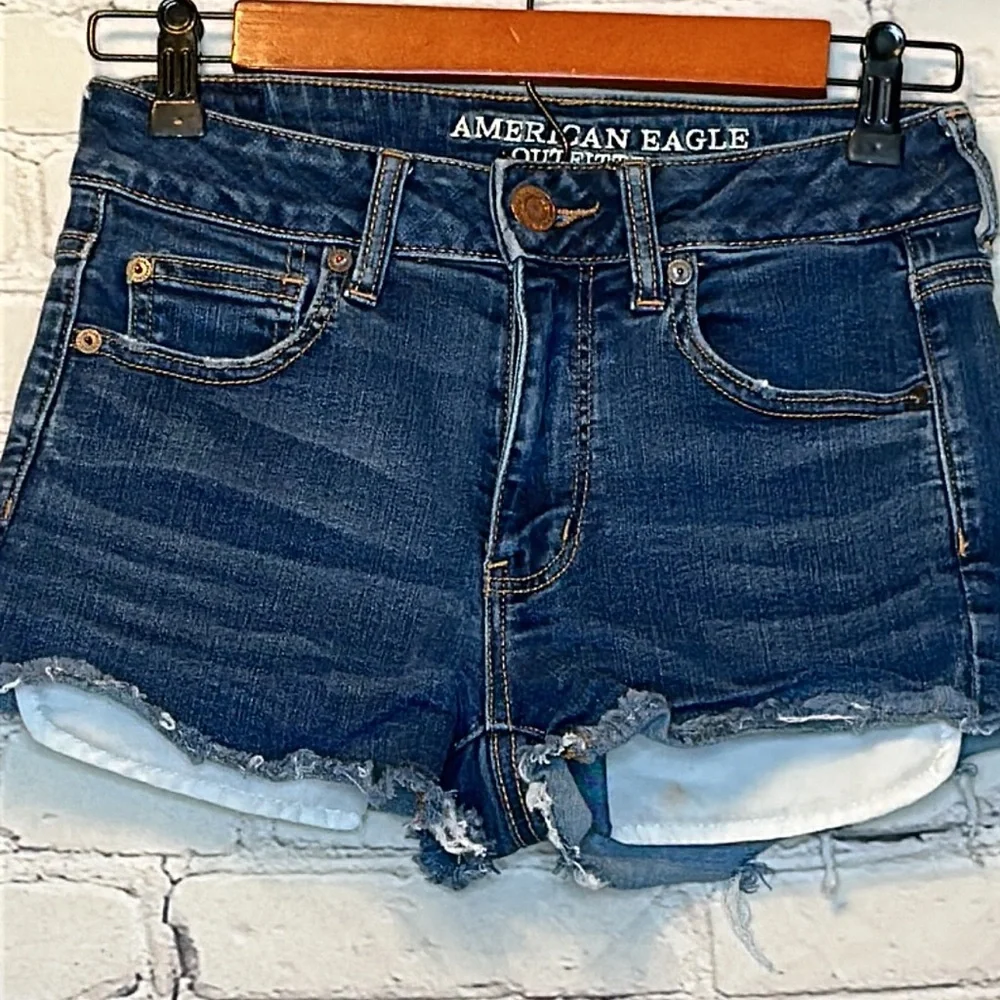 American Eagle Outfitters 28” message inseam