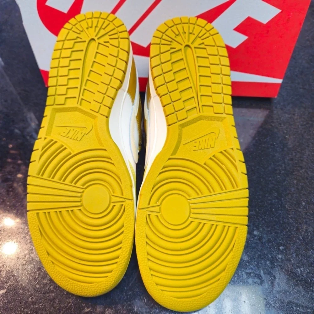 Nike coconut 716