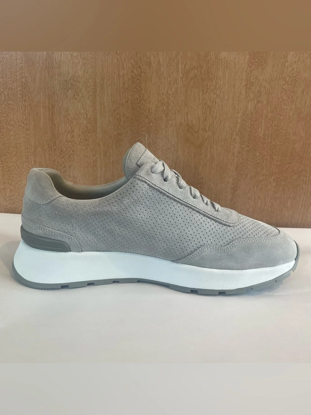 Peter Millar comfort runner