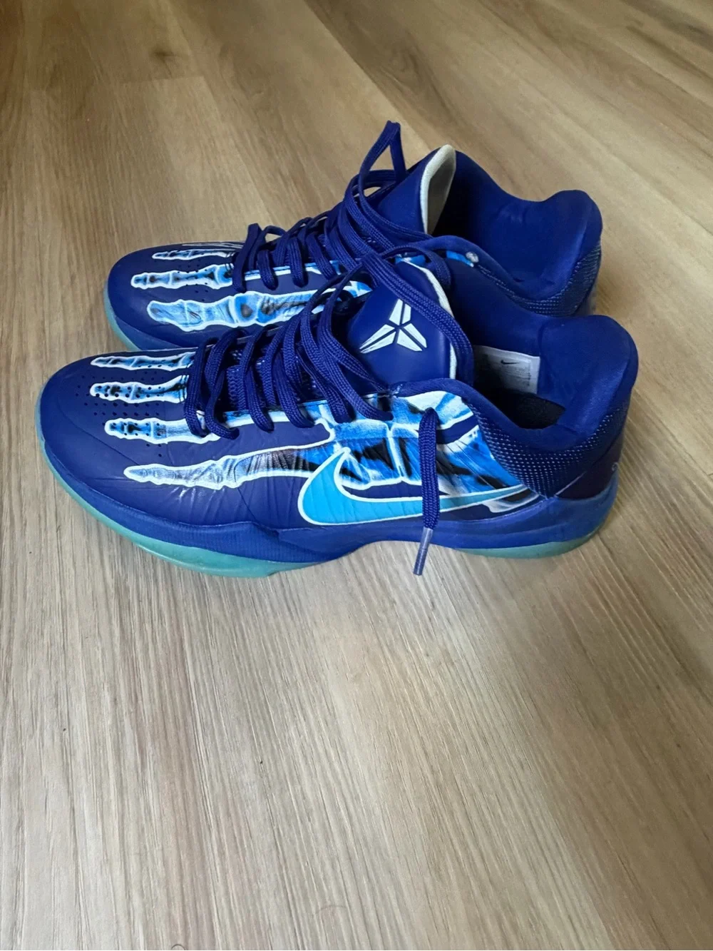 Nike signature basketball