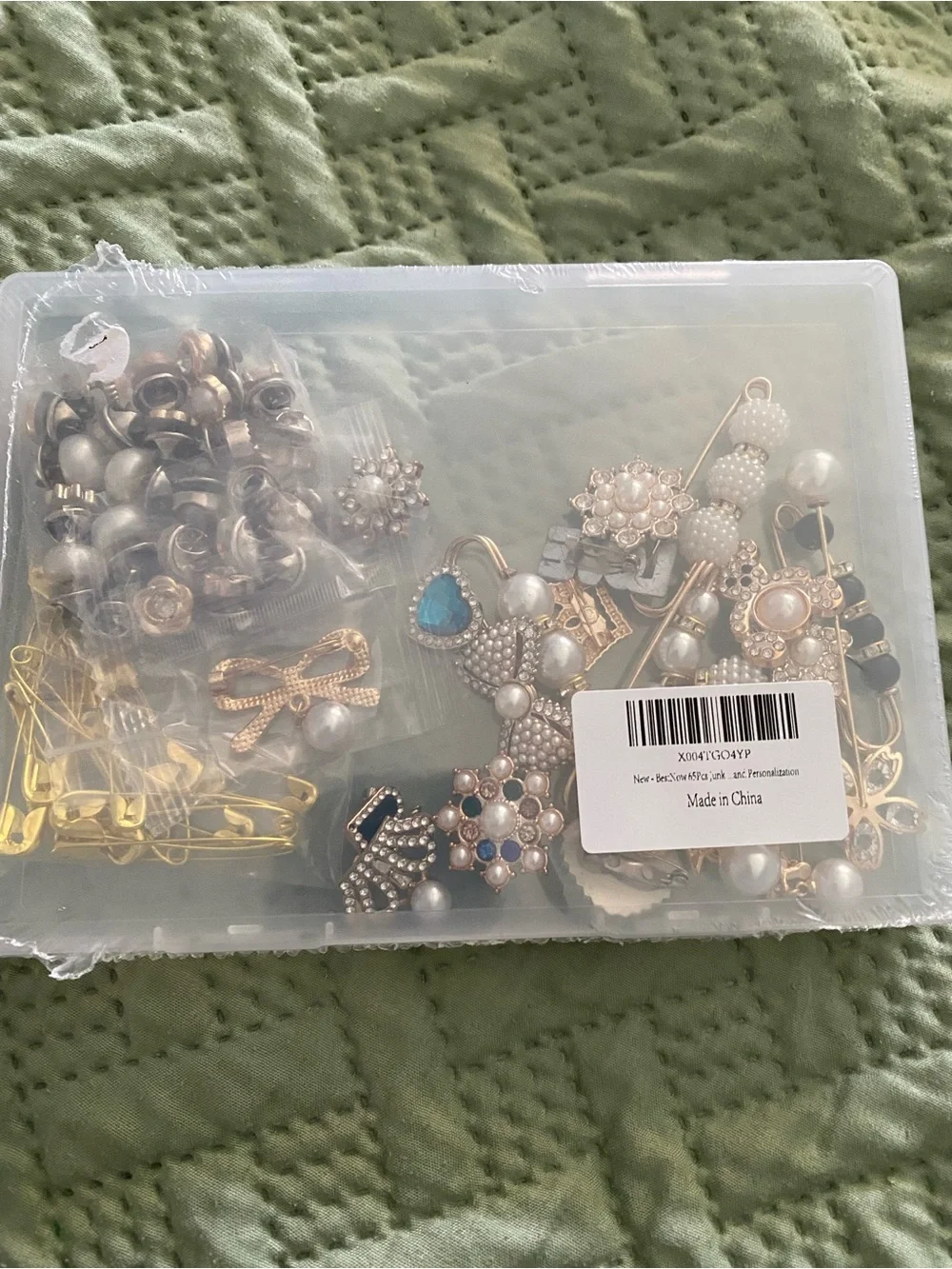 65 pc Sock charms Kit