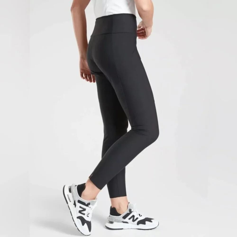 Athleta stellar city