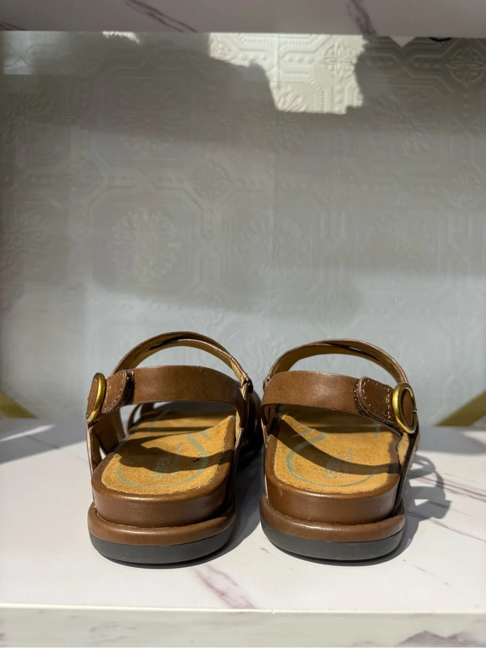Aetrex Piper AU1301 -Coffee Brown Leather Cross-Strap Comfort Sandals