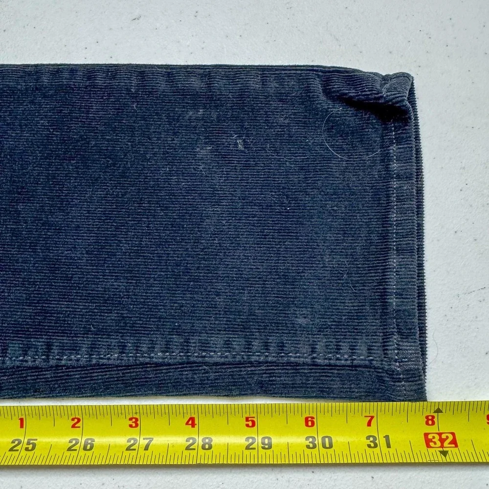 Banana Republic brand banana