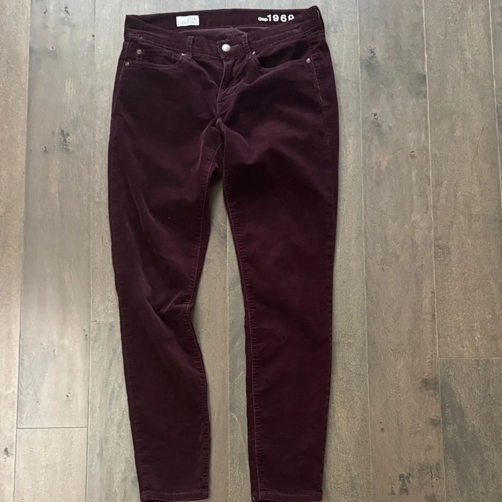 Gap 1969 Burgundy Corduroy Legging Jeans Skinny Pants Size 27/4R