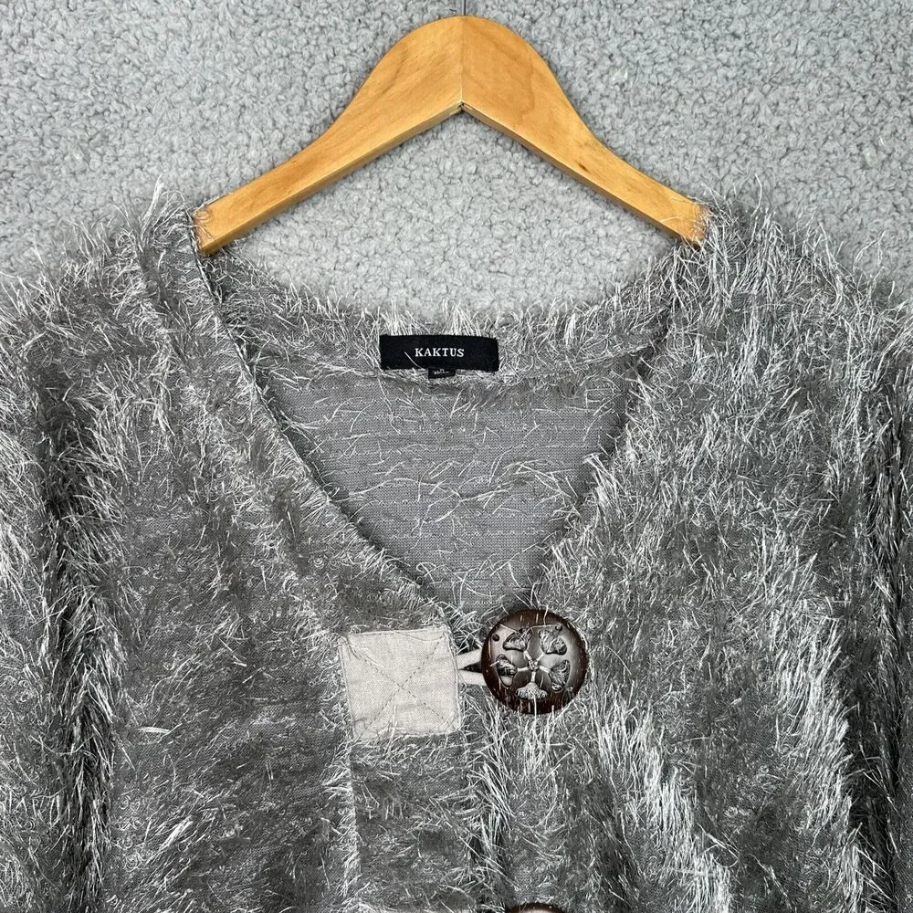 Kaktus fuzzy gray