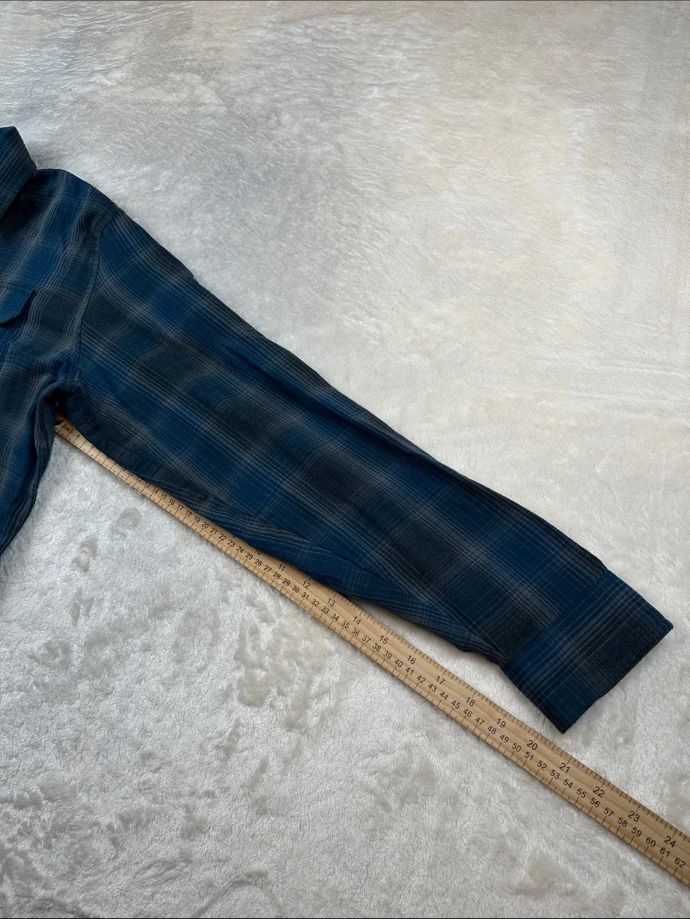 Kohl Response Shirt Mens Medium Blue Gray Plaid Long Sleeve Button Up Style 7204