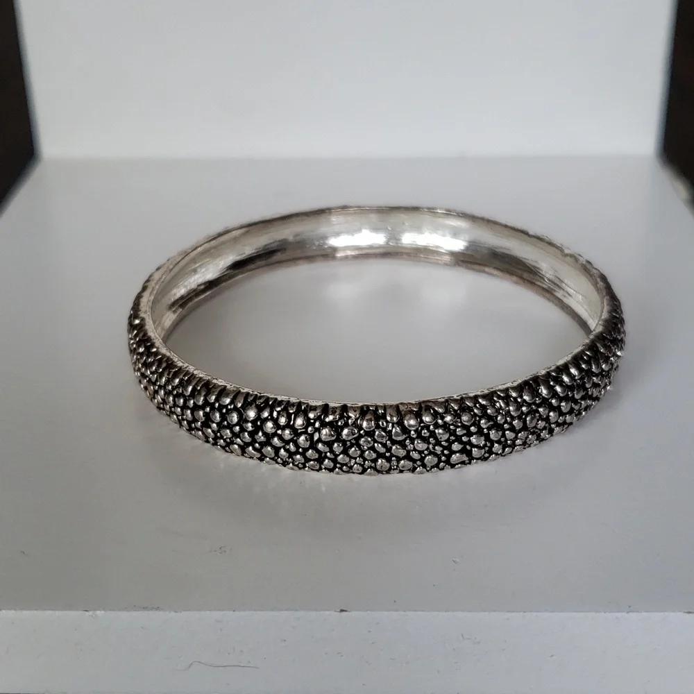 N/A silver tone