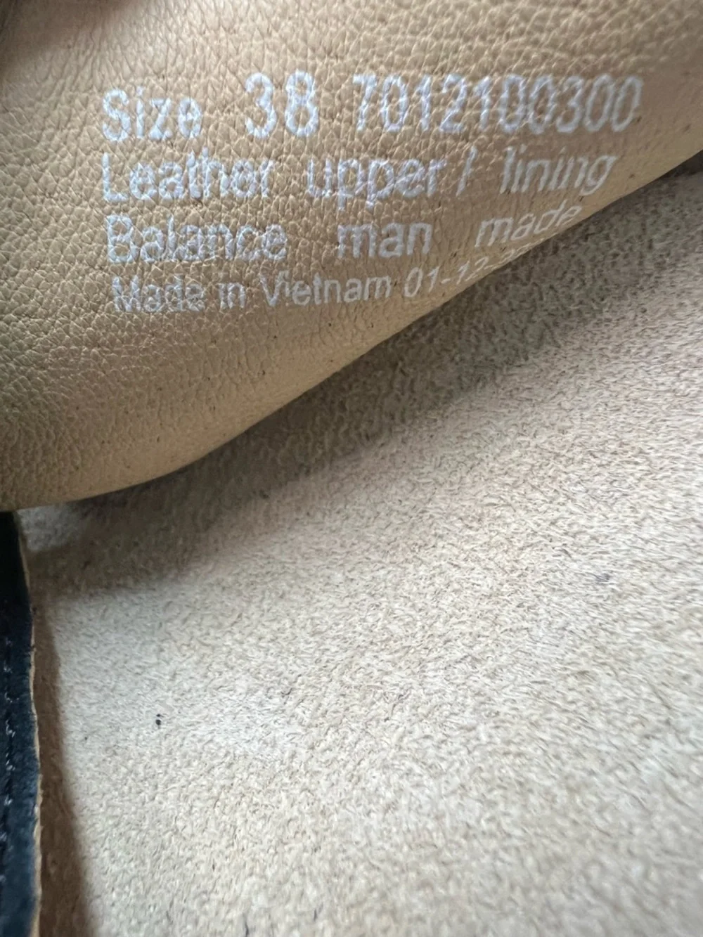 Dansko 38 heel