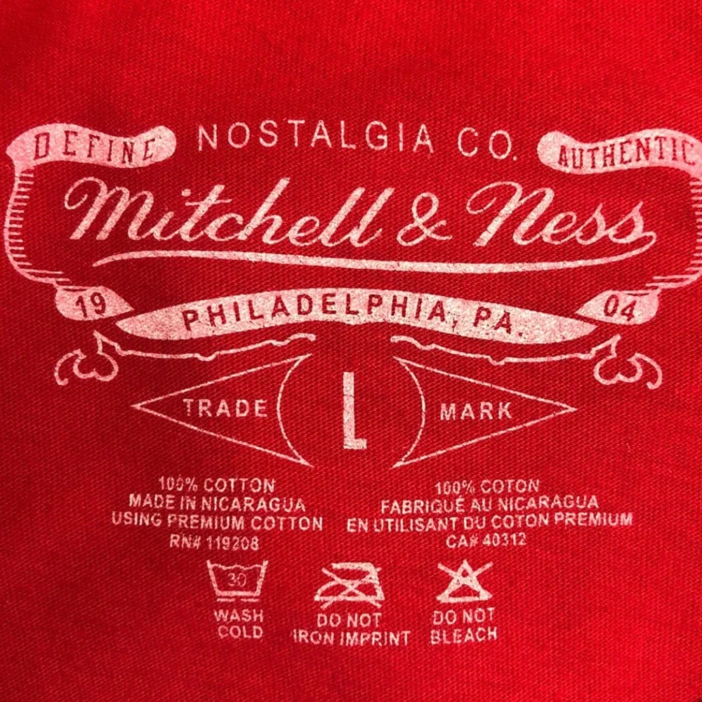 Mitchell & Ness crewneck shirt