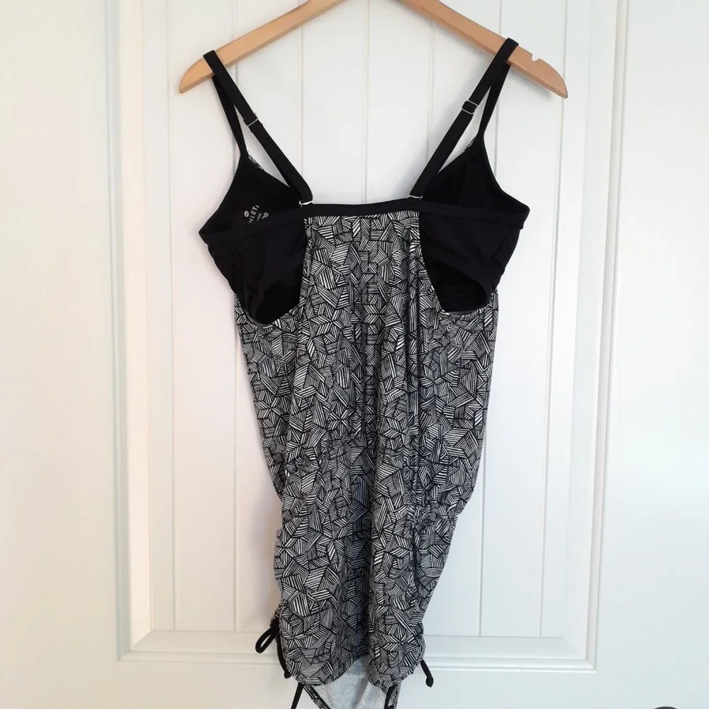 Athleta Laguna Side Scrunch Tankini Top Black & White Size 34D/DD