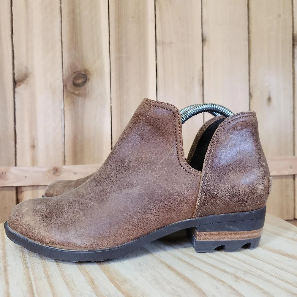Sorel‎ Lolla Cut-Out Boots Womens 9.5 Brown Leather Block Heel Ankle Booties
