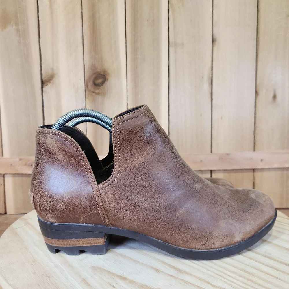 Sorel‎ Lolla Cut-Out Boots Womens 9.5 Brown Leather Block Heel Ankle Booties