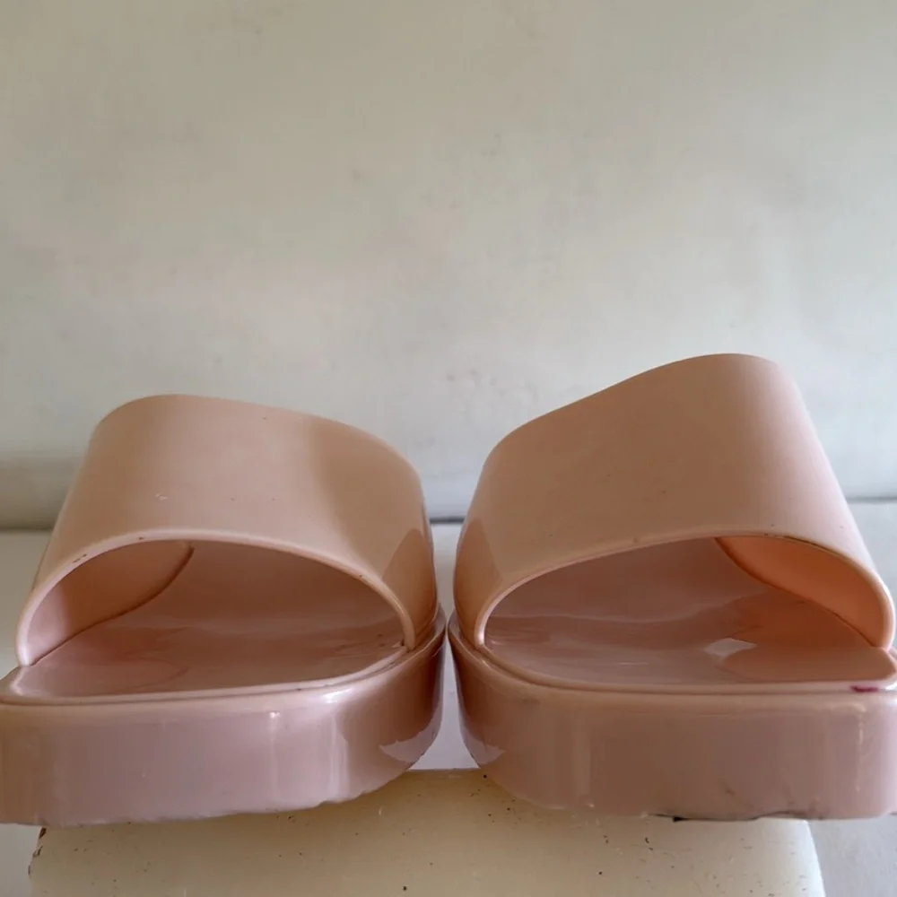 Unbranded block heel
