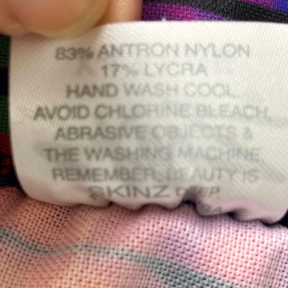 Uv Skinz details brand