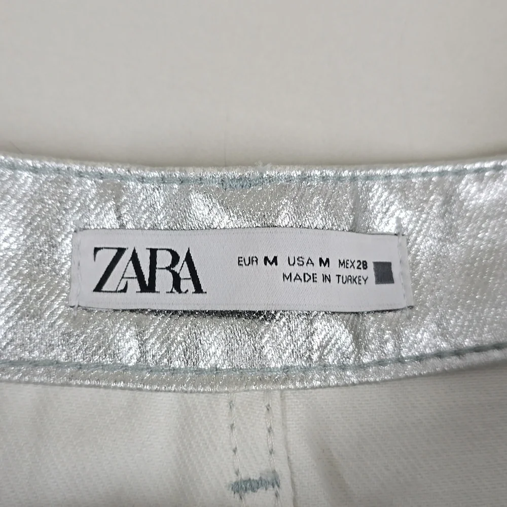 NEW WOMAN HIGH WAIST SILVER MINI SKIRT FRAYED HEM SILVER