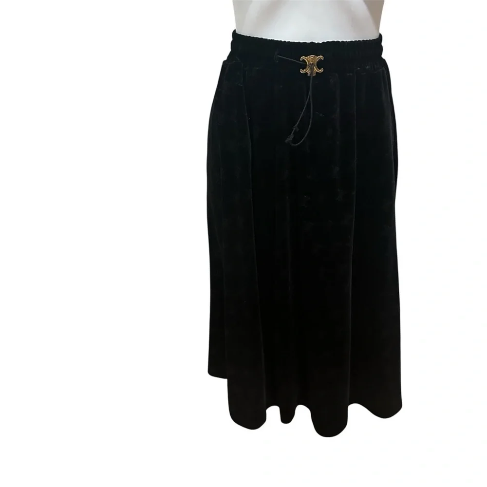 Elegant Black Velvet Skirt