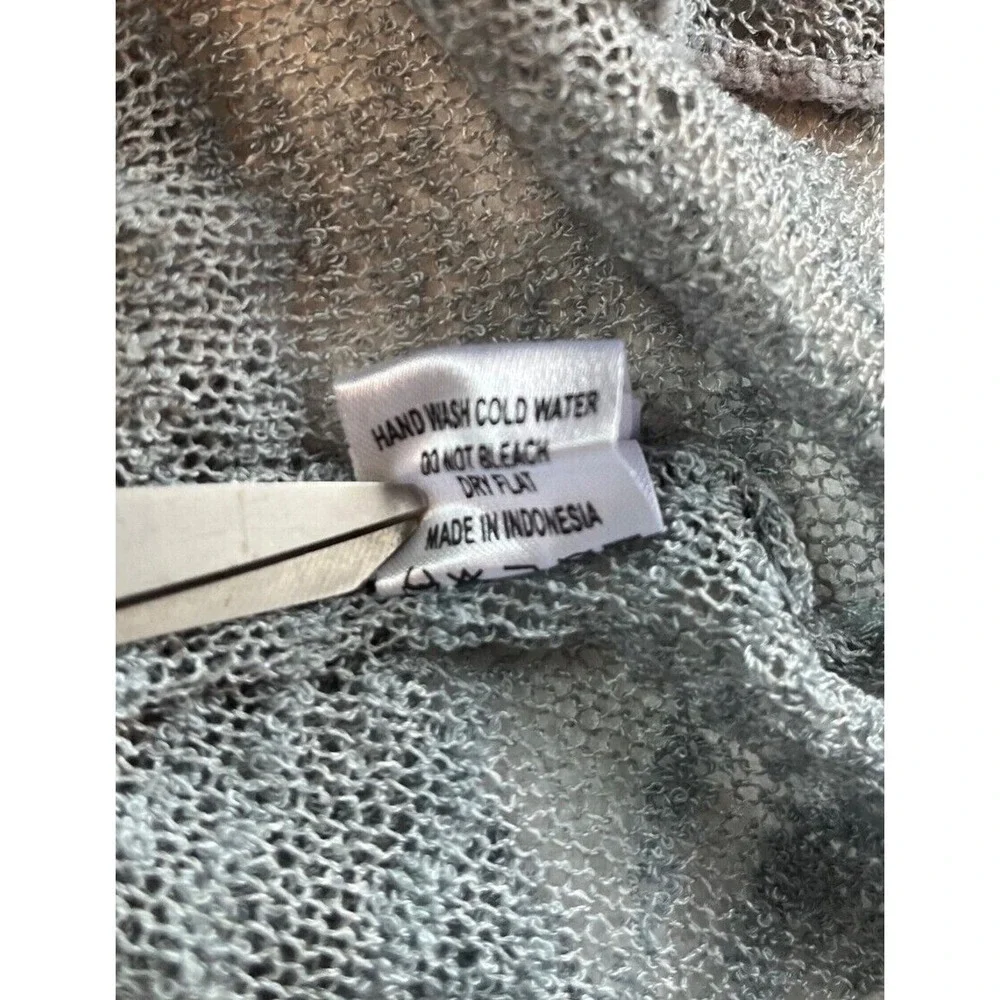 Hands to Hearts long sleeved