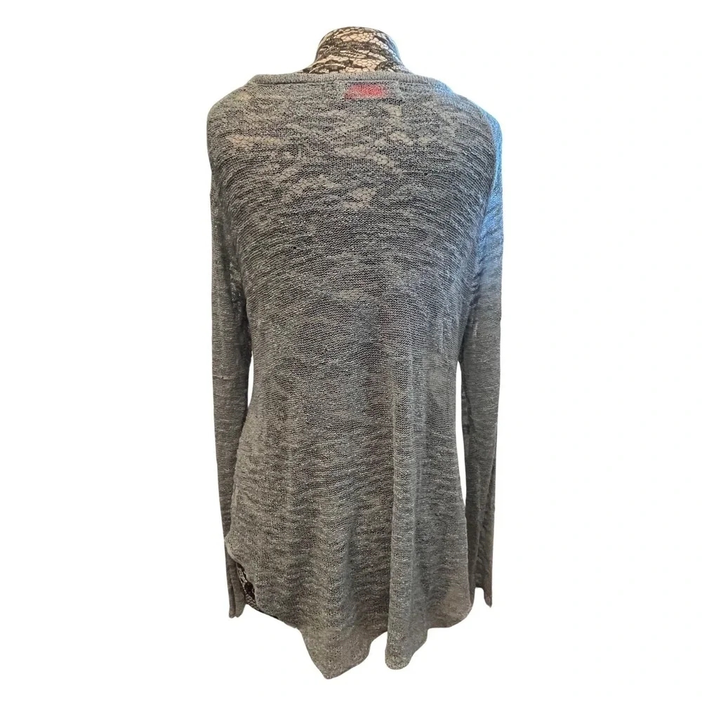 Hands to Hearts long sleeved