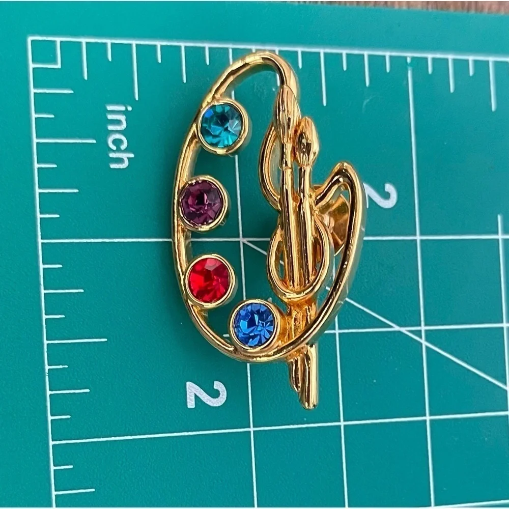Avon this pin
