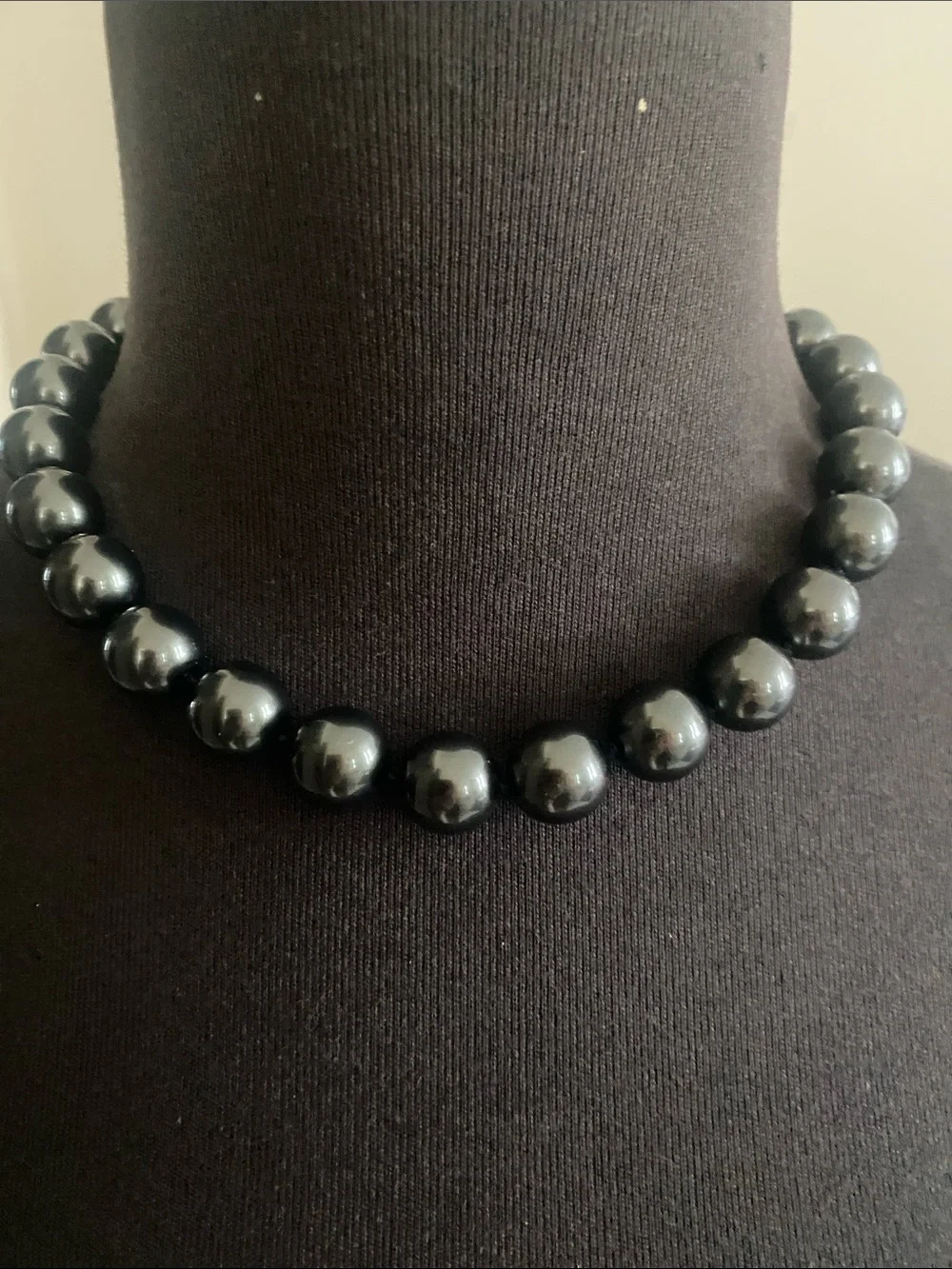 Masami Black Shell Pearls With 14kt Clasp