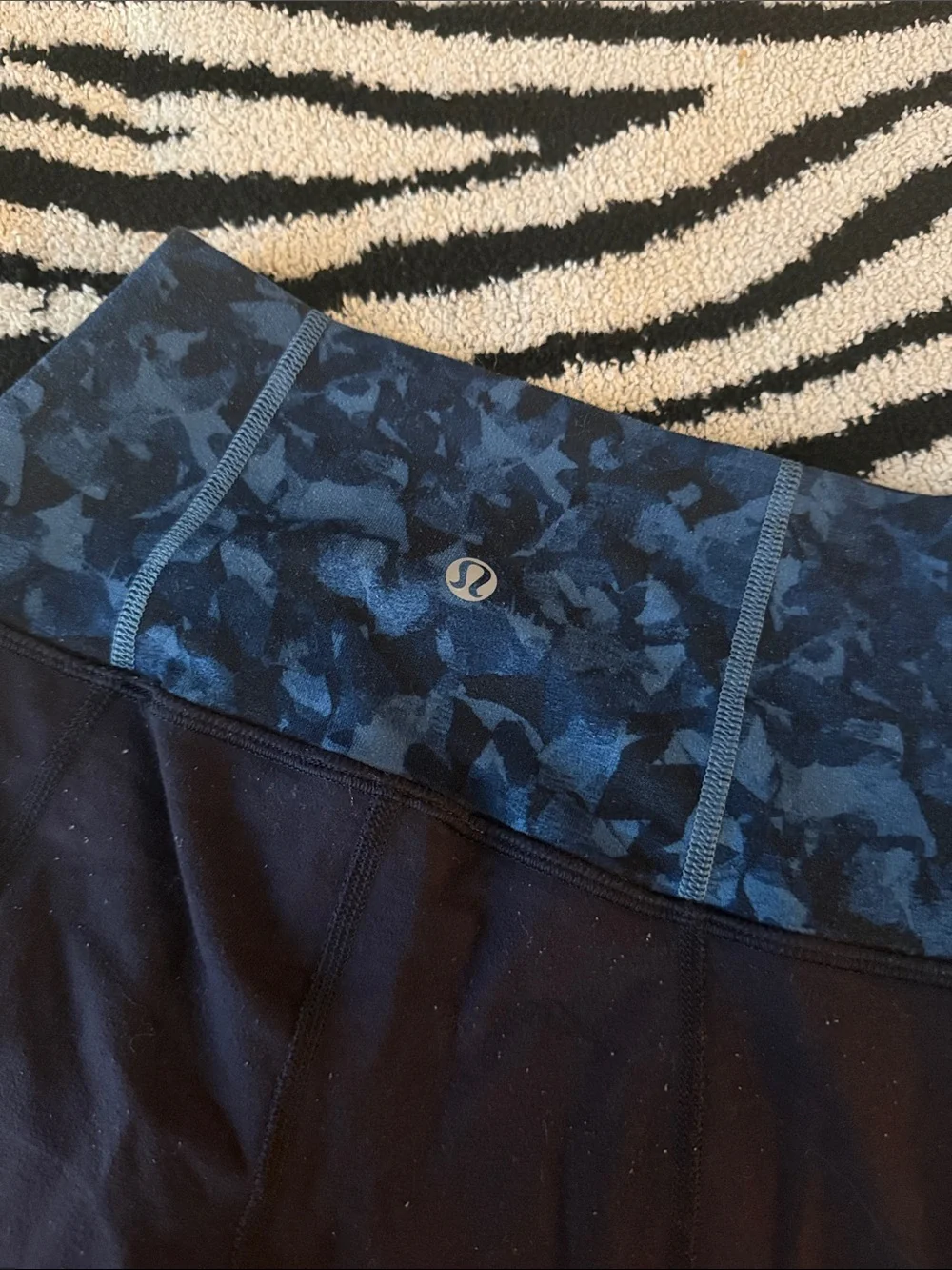 Lululemon navy flare leggings