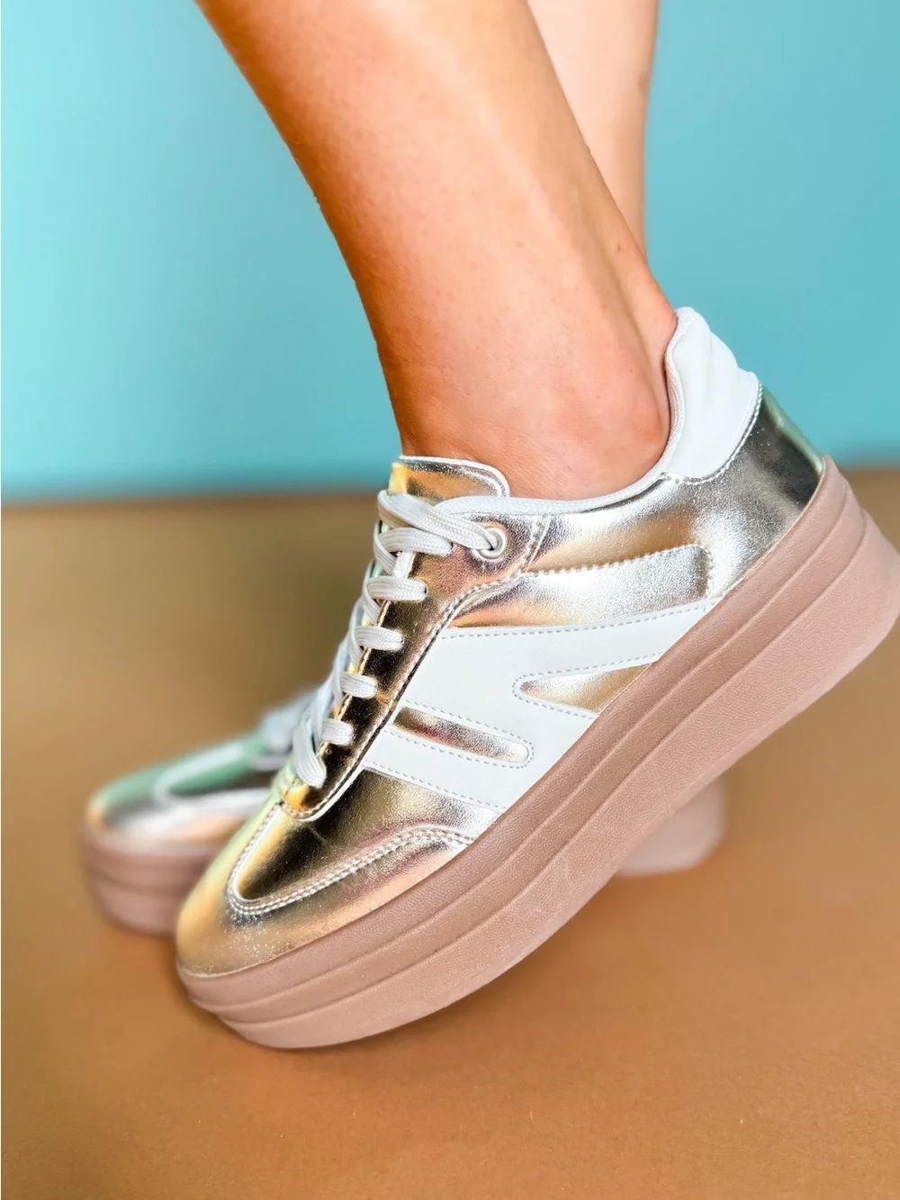 Le Shudah Gold Metallic Platform Retro Sneakers
