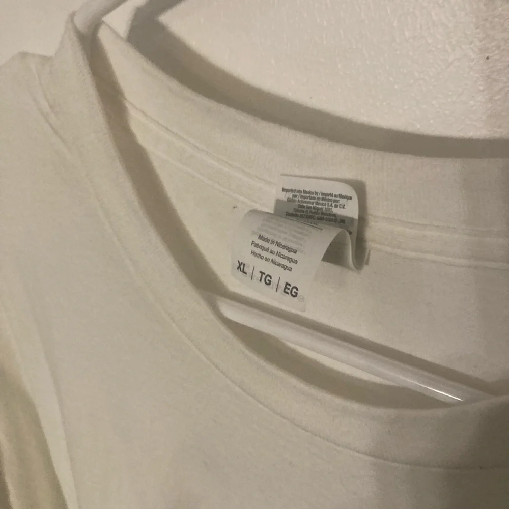 Shipt Shopper gear. 7 T-shirts. 6 of them are size XL & 1 of them is size L