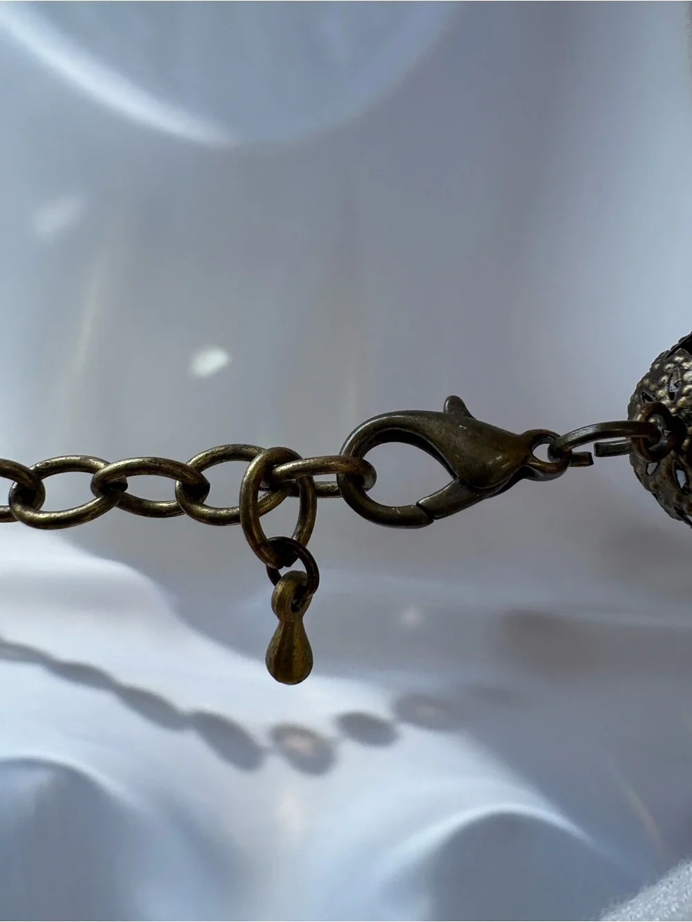 Vendome elegant filigree