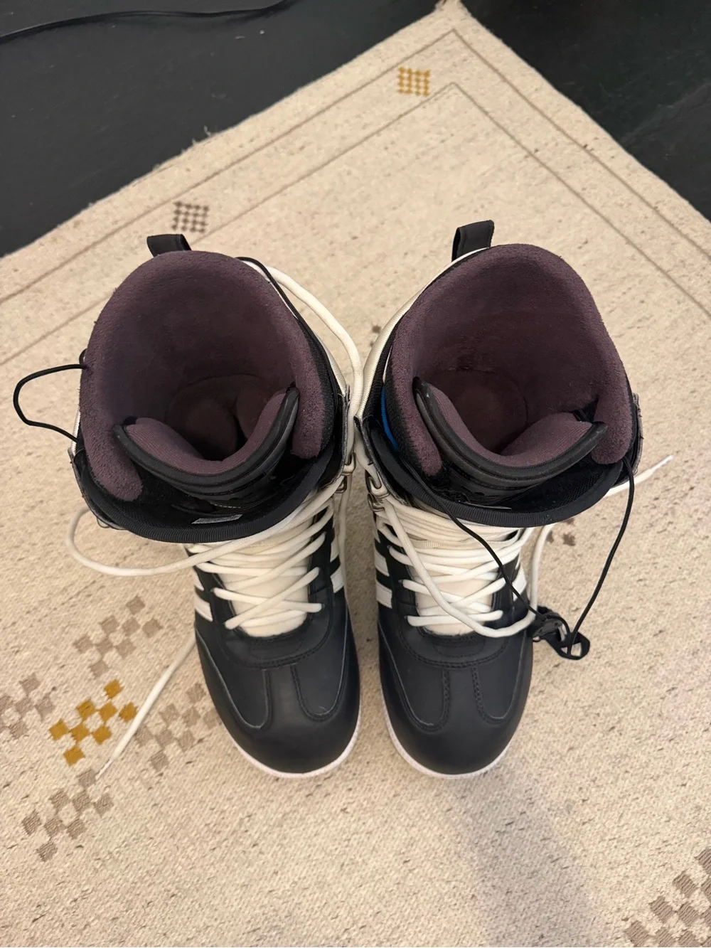 M10 - Adidas Samba Snowboard Boots - Black & White