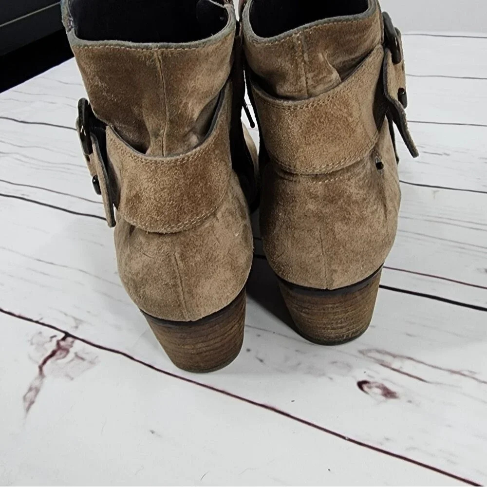 Paul Green excellent suede