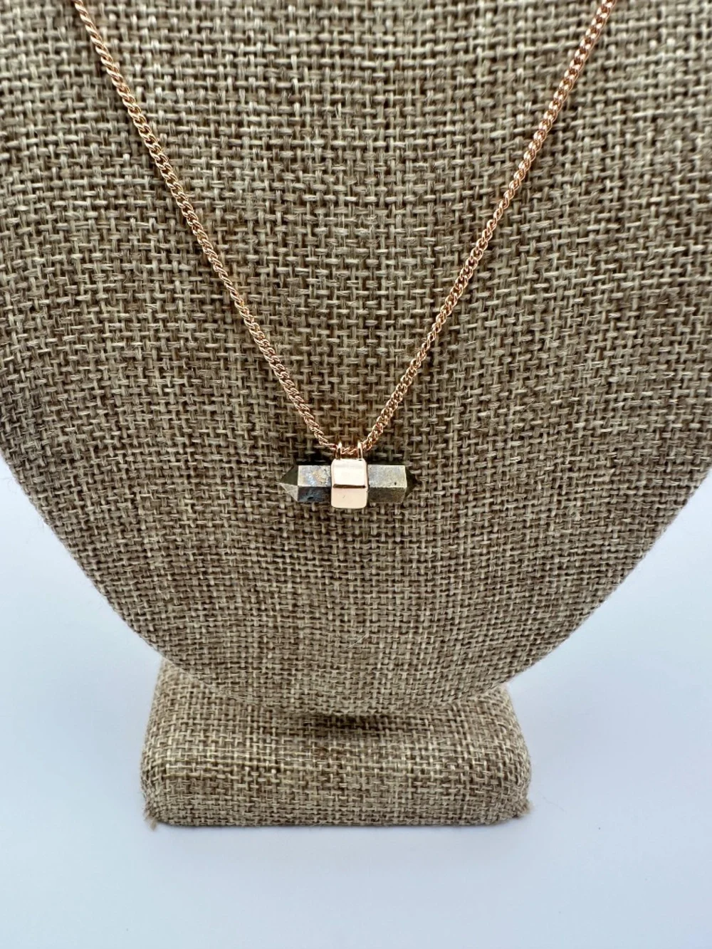 KENDRA SCOTT Amanda Pyrite + Rose Gold Necklace