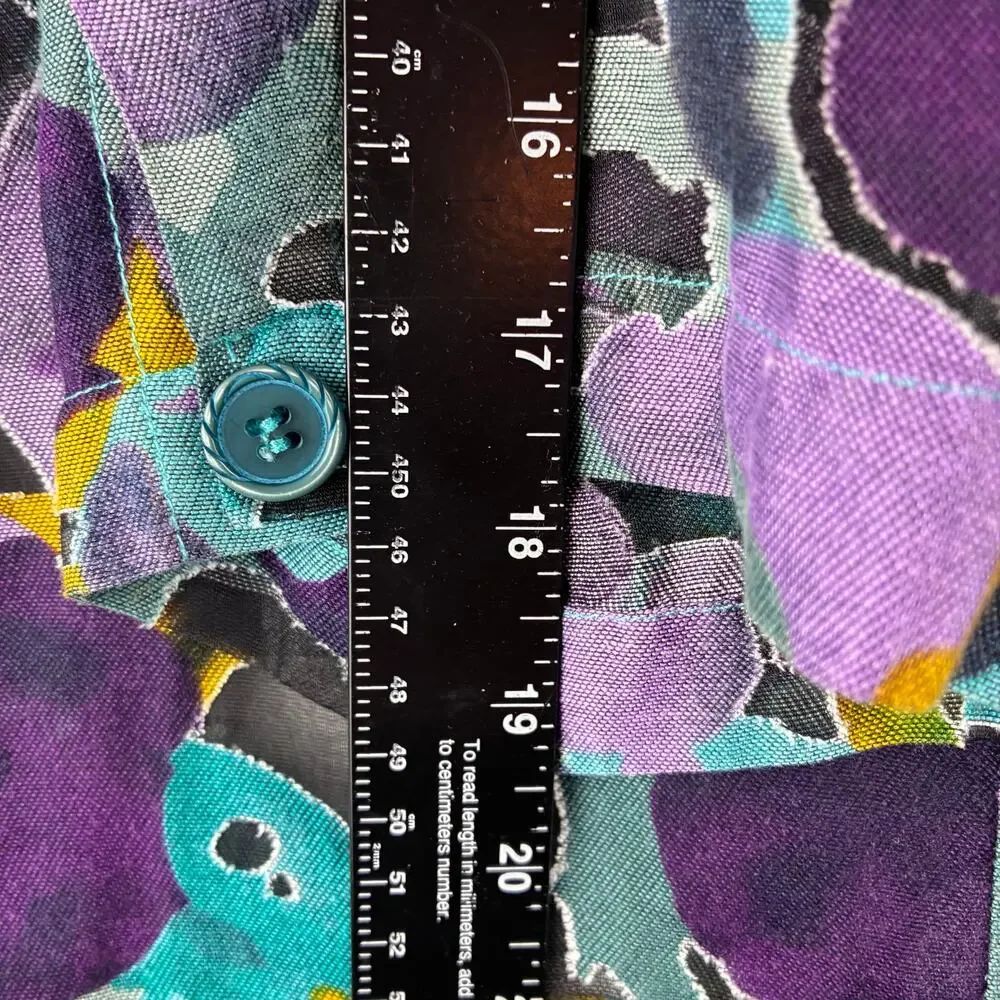 Toni Morgan abstract wearing