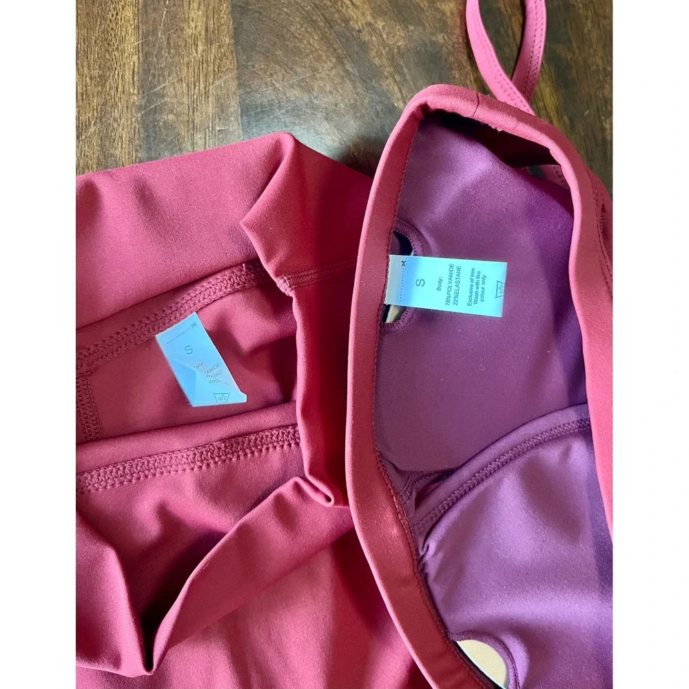 Berry Pink 2 Piece Activewear Set V-Neck Sports Bra & High Waist Biker Shorts S