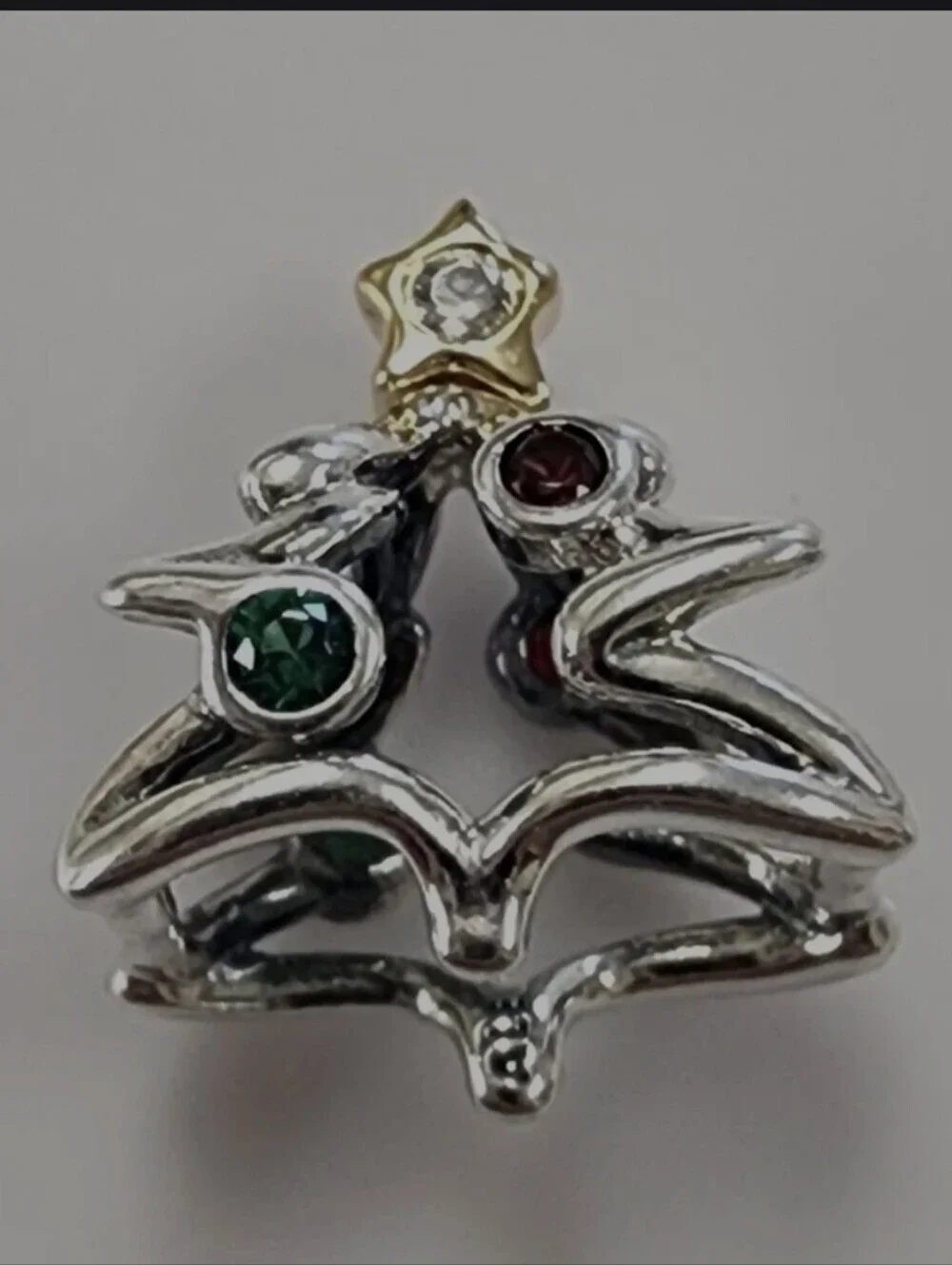 Pandora tone christmas