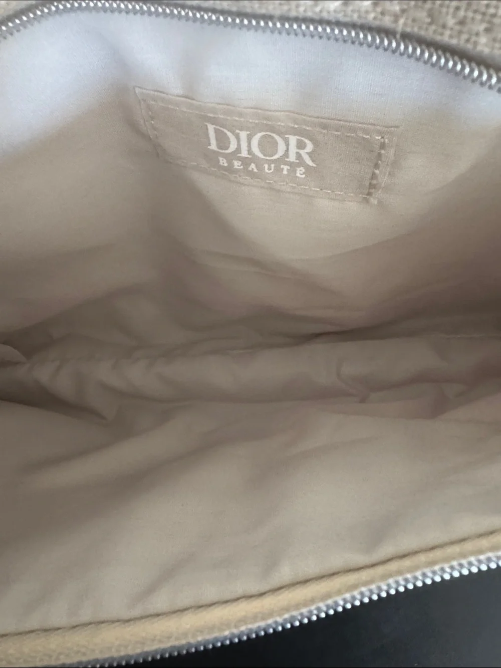 Dior compact linen