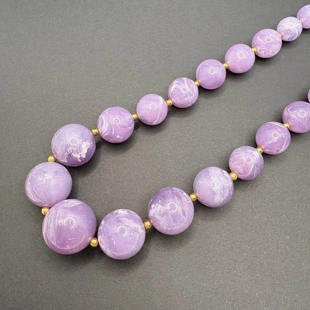 Vintage Joan Rivers Marbled Purple Acrylic Lucite Necklace Beaded Gold Tone 21