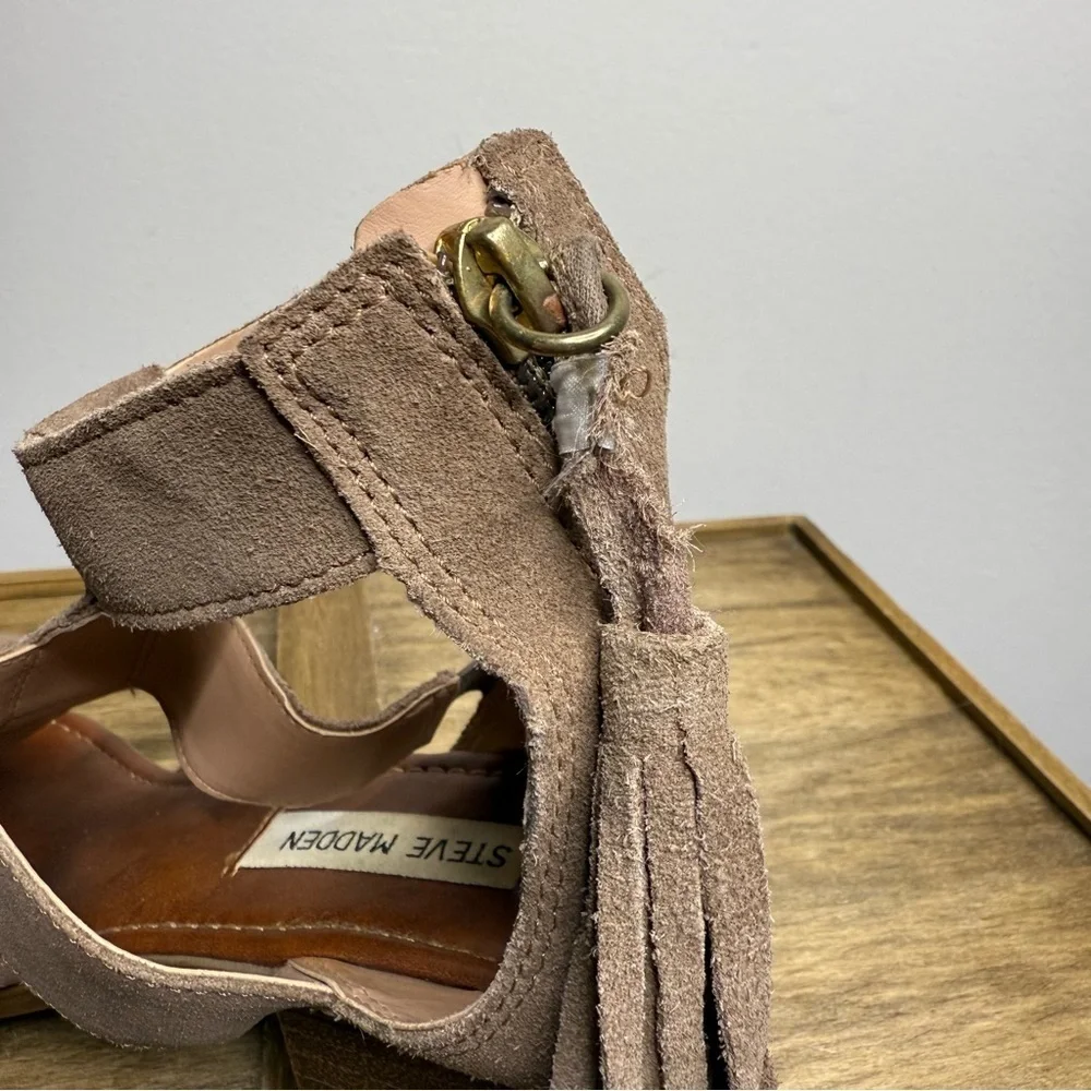 Steve Madden step out