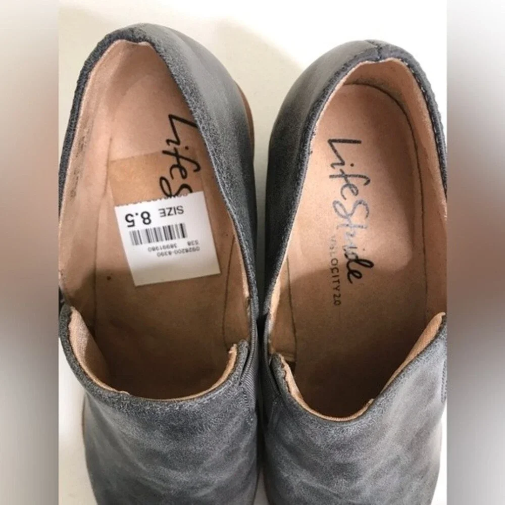 Life Stride upper gray wedge