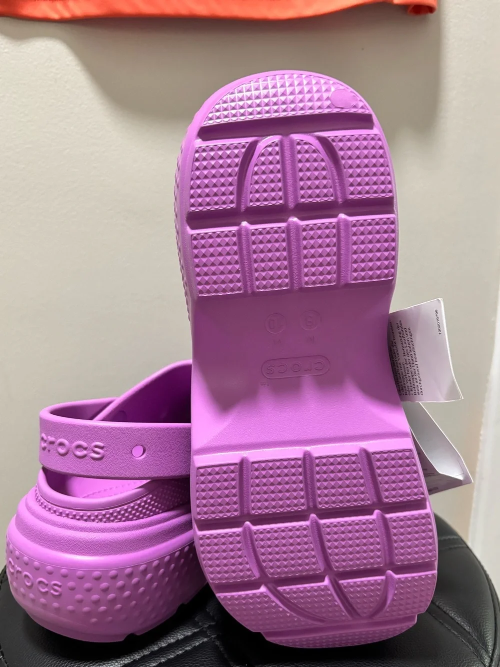 CROCS unisex stomp
