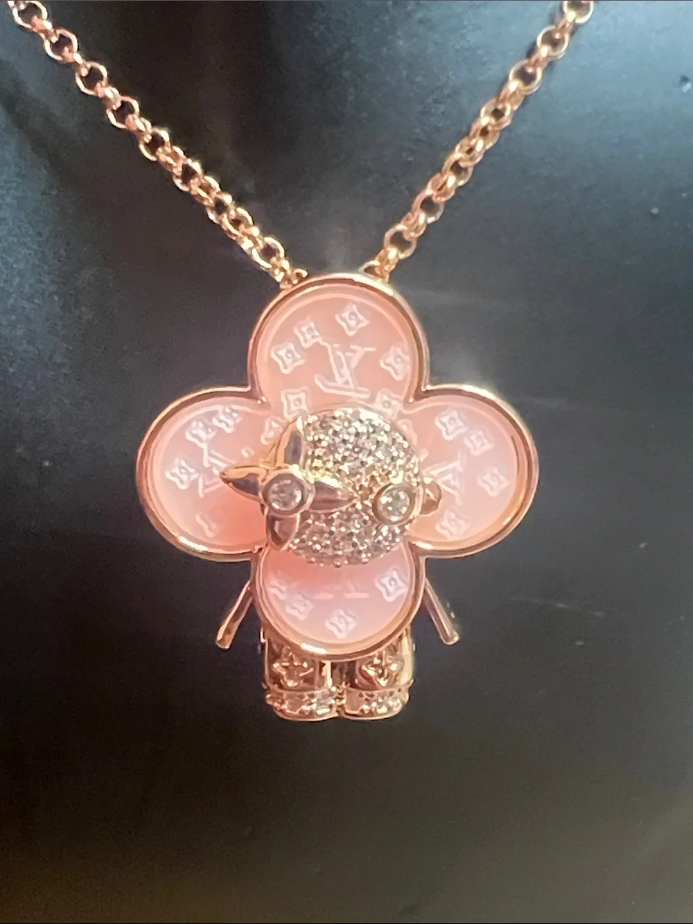 None pendant necklace