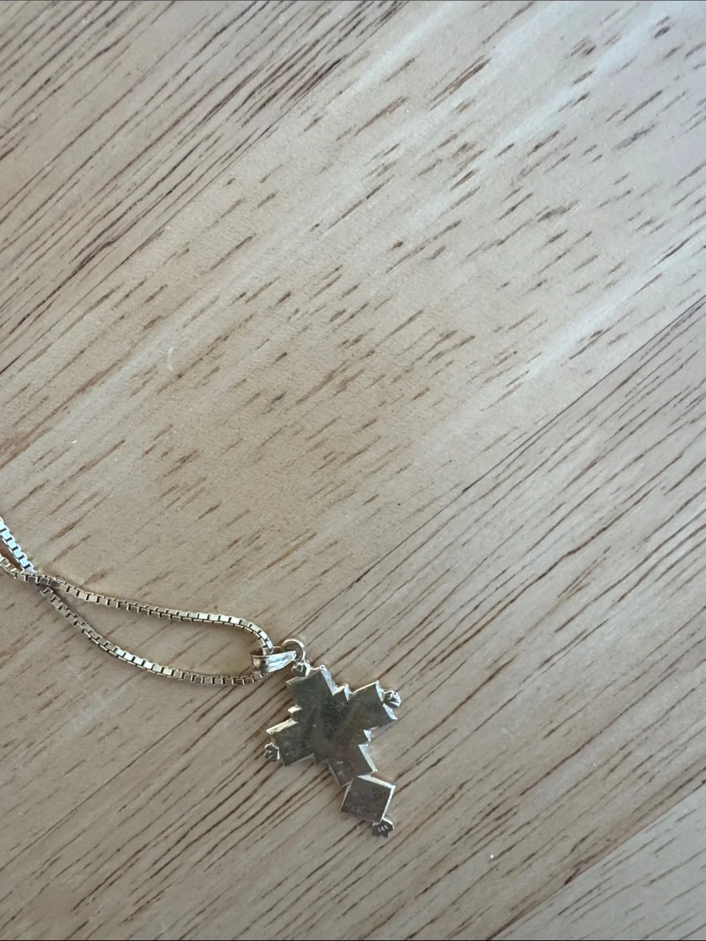 N/A intricate silver
