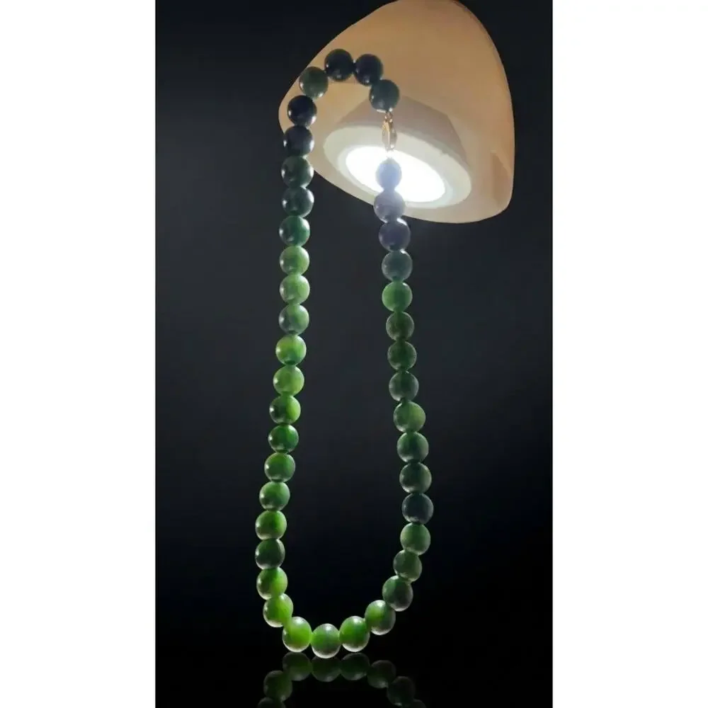 Vintage Deep Green Jadeite/Nephrite Beaded Strand Necklace, Pre-Owned