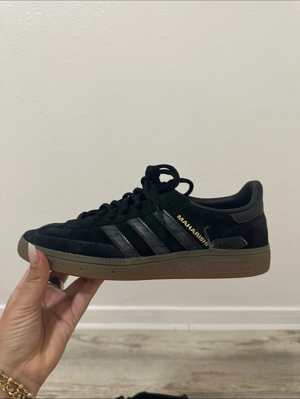 adidas classic low