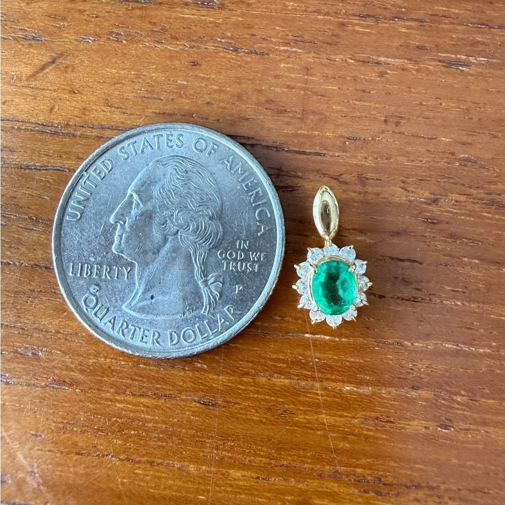 Emerald with Diamonds Dainty Pendant in K18 Yellow Gold