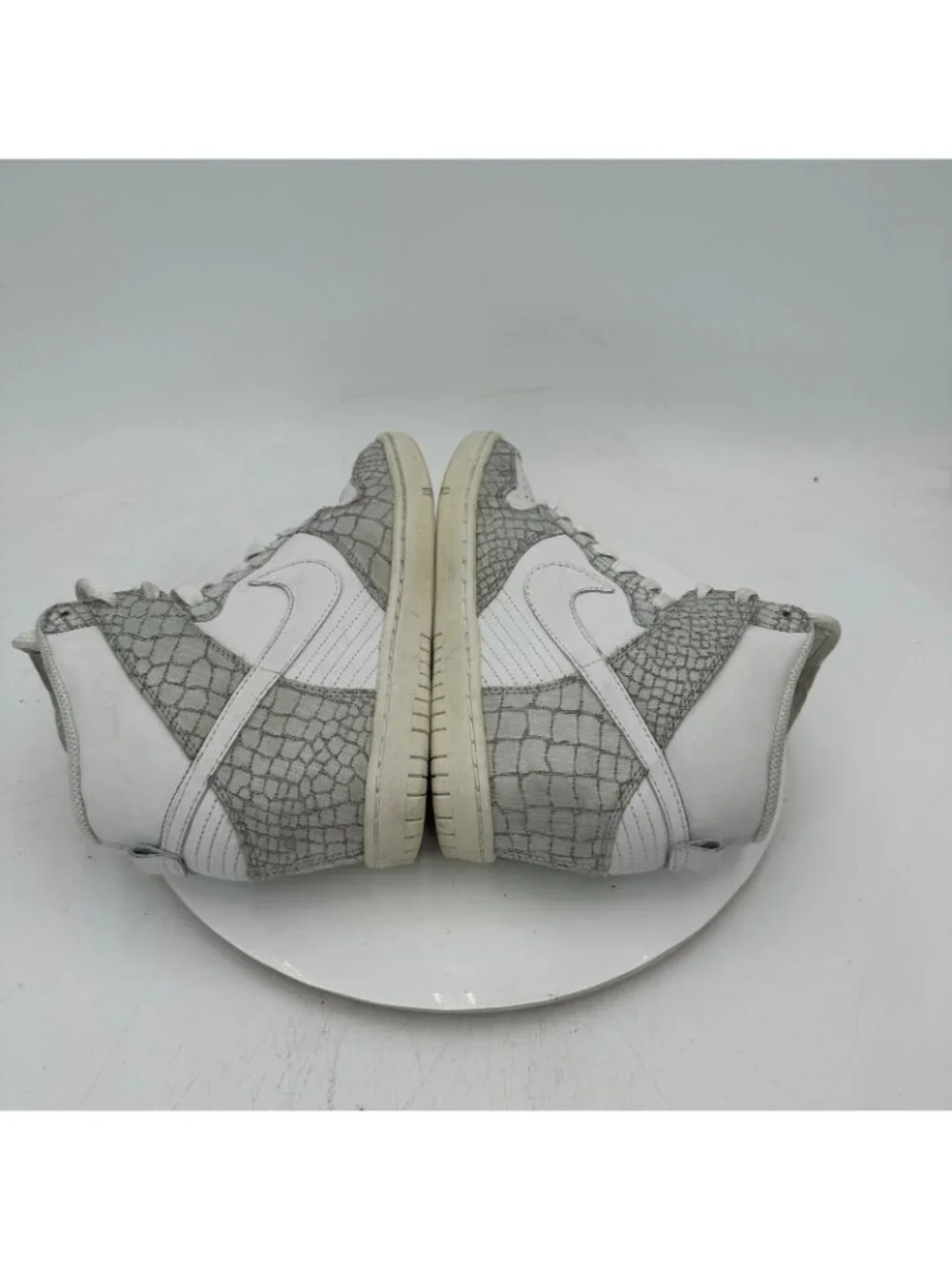 Nike use hi