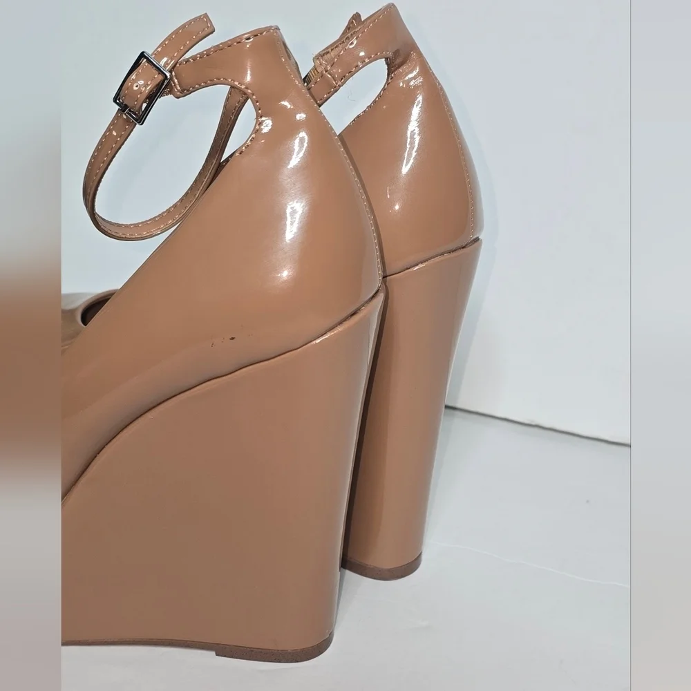 Steve Madden made casual