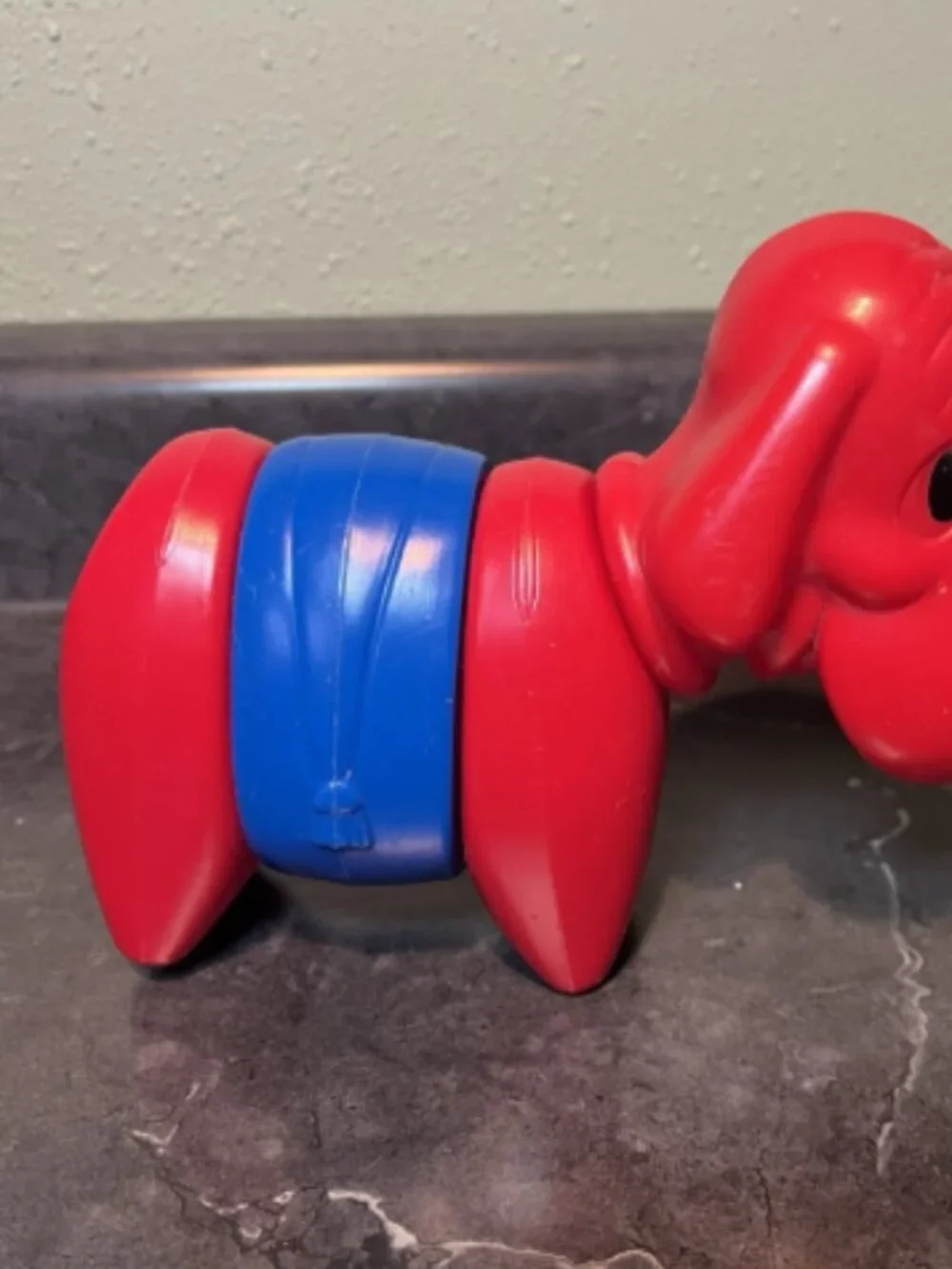vintage 1970s Tupperware Zoo-It-Yourself Dog pull-apart Red Blue (miss yellow)
